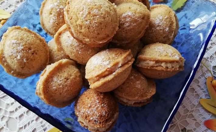 Plnené oriešky, rodinný favorit, tak ako ho pripravuje babka! Tomtuto nikto neodolá