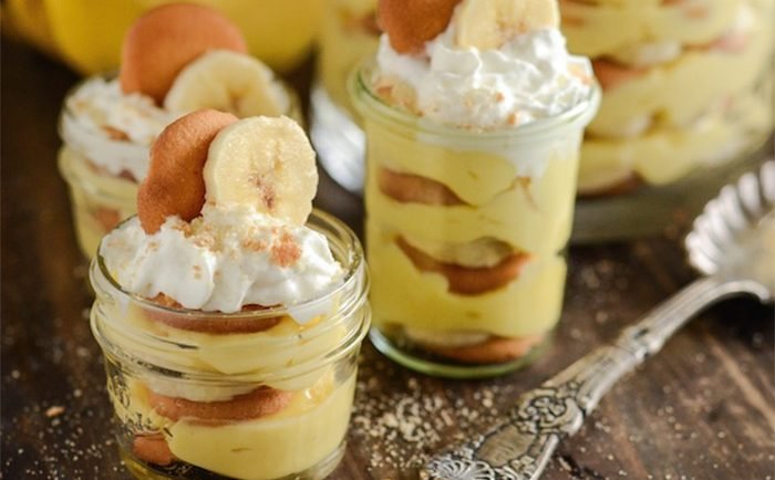 Tip na rýchly a chutný dezert : Banánové poháre s famóznym salkovým krémom