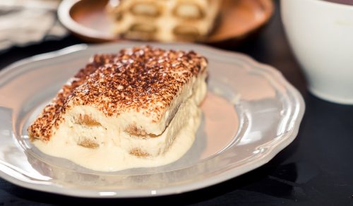 Nový recept na lahodné Tiramisu, ktorý je zároveň rýchly a lacný! Budete ho zbožňovať