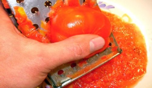 Mäso pripravované na kebab už nemusíte jesť len v prímorských krajinách. Vďaka tomuto báječnému triku si ho pokojne pripravíte aj dom
