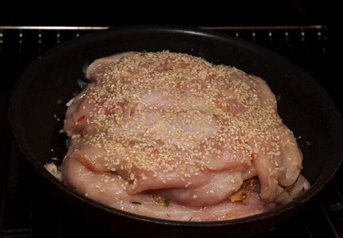 Vrstvená kuracia torta „prekvapenie od mamičky“ bez formy na pečenie