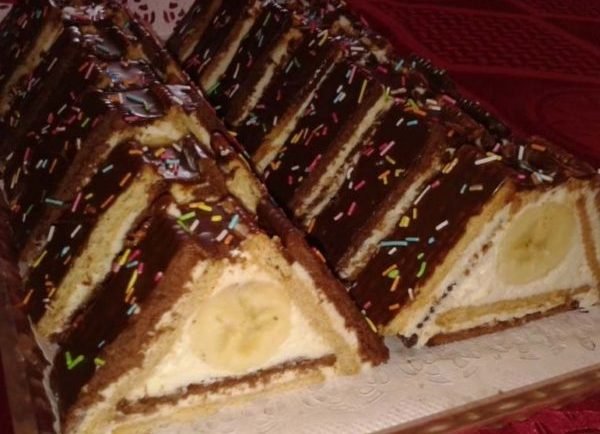 Vyskúšajte úžasný nepečený koláč: strecha z BeBe sušienok