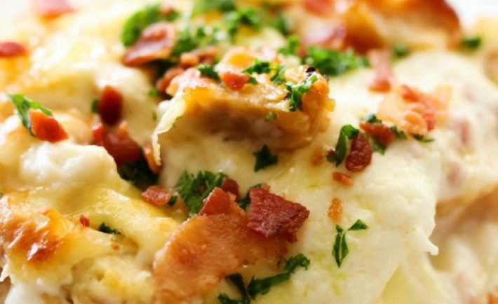 Kuracie lasagne so šunkou, zapečeným syrom a cesnakovou omáčkou