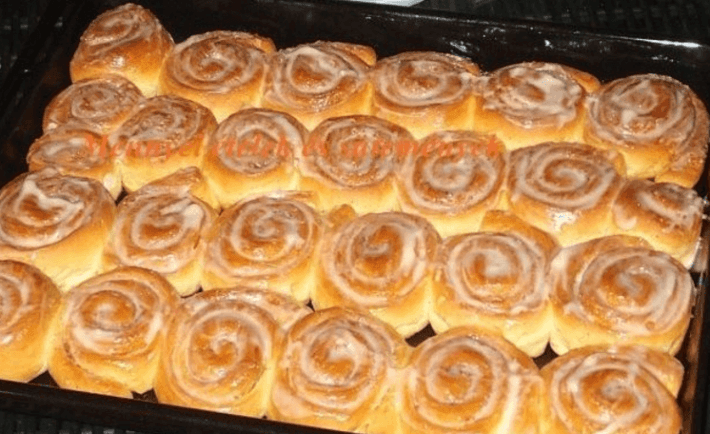 Recept na škoricové slimáky s vanilkovou polevou. Fantázia!