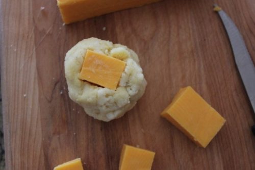 Tento recept si zamilujete: zemiakové bombičky so syrom a slaninkou!