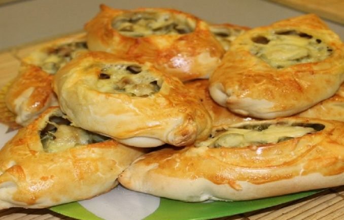 Čakáte návštevu? Lode z lístkového cesta s bravčovým mäsom sú jasnou voľbou!