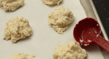Máme tu ďalší výborný fit recept. Cesnakové pagáče bez múky!
