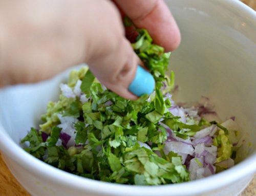 Chuťovka Guacamole: Tento zázrak z avokáda môžete mať na stole už za pár minút a keď sa ho naučíte pripraviť, hneď si ho zamilujete