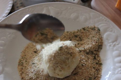 Tento recept si zamilujete: zemiakové bombičky so syrom a slaninkou!