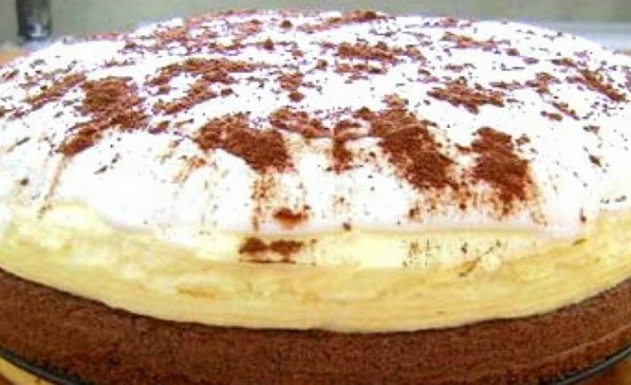 Rýchla kakaová torta s poriadnou vrstvou pudingového krému