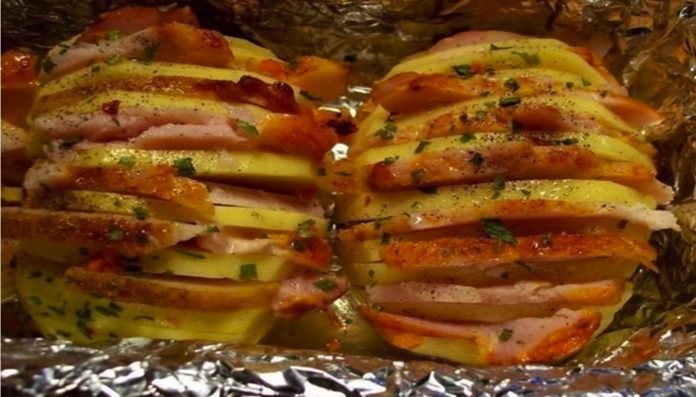 Lahodné zemiakové harmoniky so slaninou a syrom majú nielen dokonalú a lákavú vôňu, ale aj chuť!
