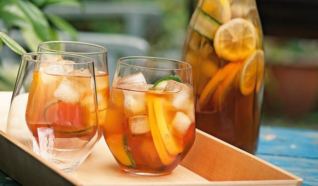 Osviežujúci citrusový nealko nápoj uhasí váš smäd