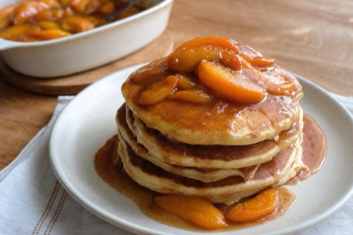 Americké palacinky so škoricou a marhuľovou omáčkou
