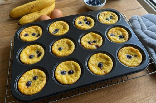 Three-ingredient flourless banana muffins