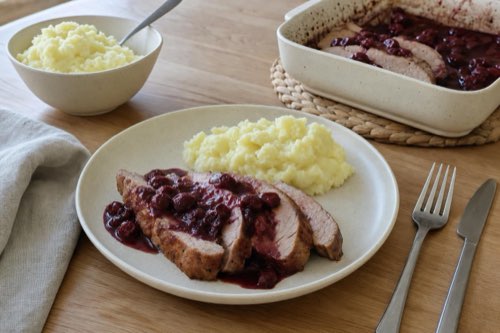Pork tenderloin with sour cherry and red wine sauce