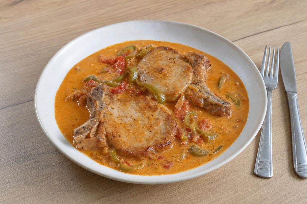 Pork chops in paprika sour cream sauce