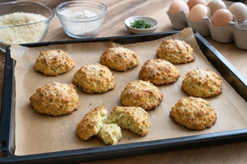 Cesnakové pagáče: Slovak garlic and Parmesan biscuits
