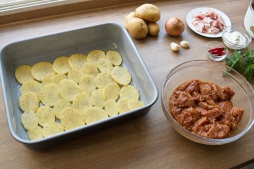 Cikánská pečeně s bramborami a pivní marinádou