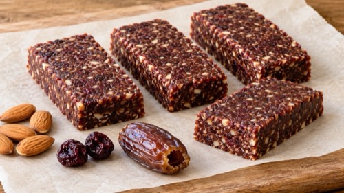 No-bake three-ingredient energy bars