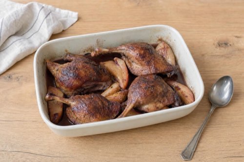 Roasted duck legs with pears and red wine