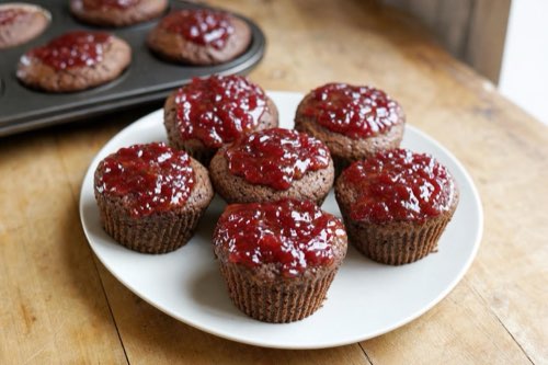Kakaové muffiny s jesenným džemom