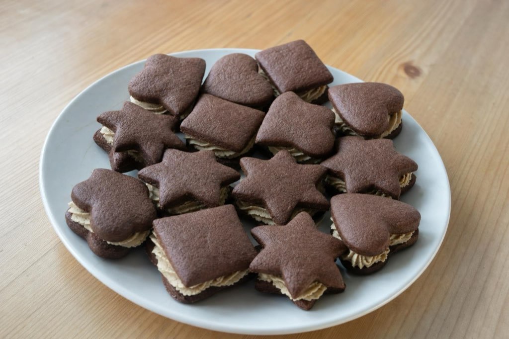 Princezky: cocoa sandwich cookies with coffee cream