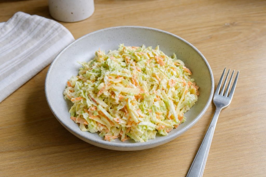 Savoy cabbage slaw with carrots and apple