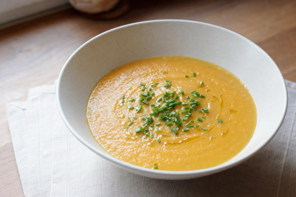 Creamy root vegetable and fennel soup