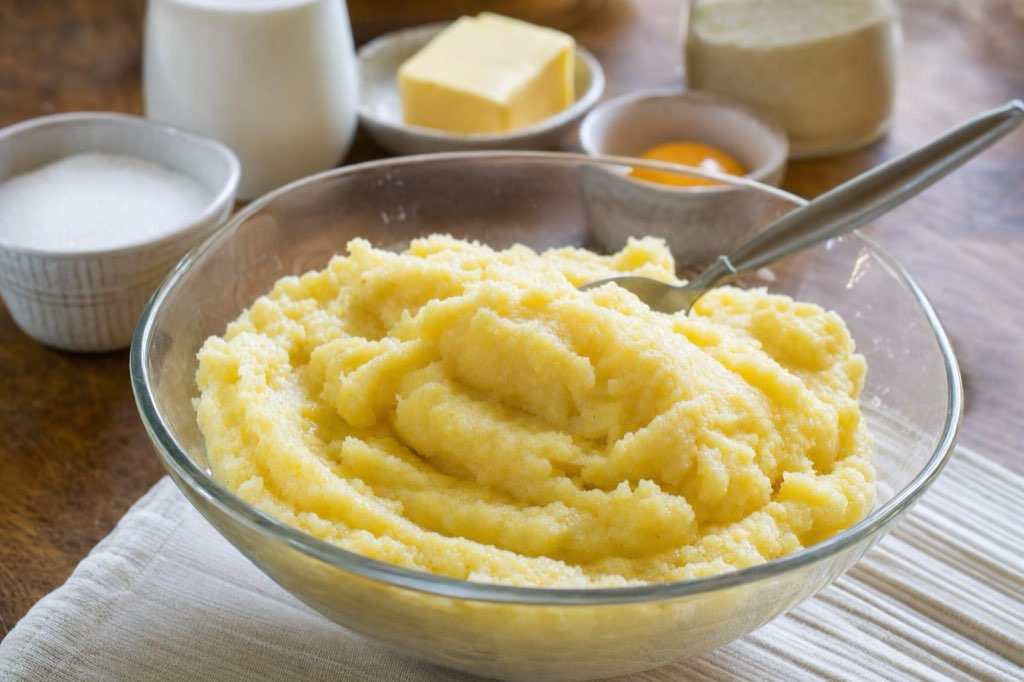 Vanilla semolina cream with butter