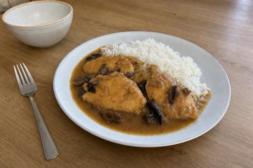 Pressure cooker chicken with dried mushrooms