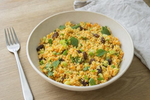 Couscous salad with carrots, raisins and mint