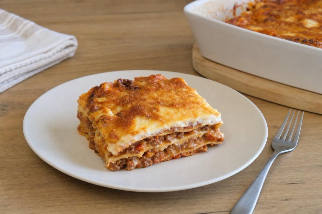 Lasagna bolognese with beef and béchamel