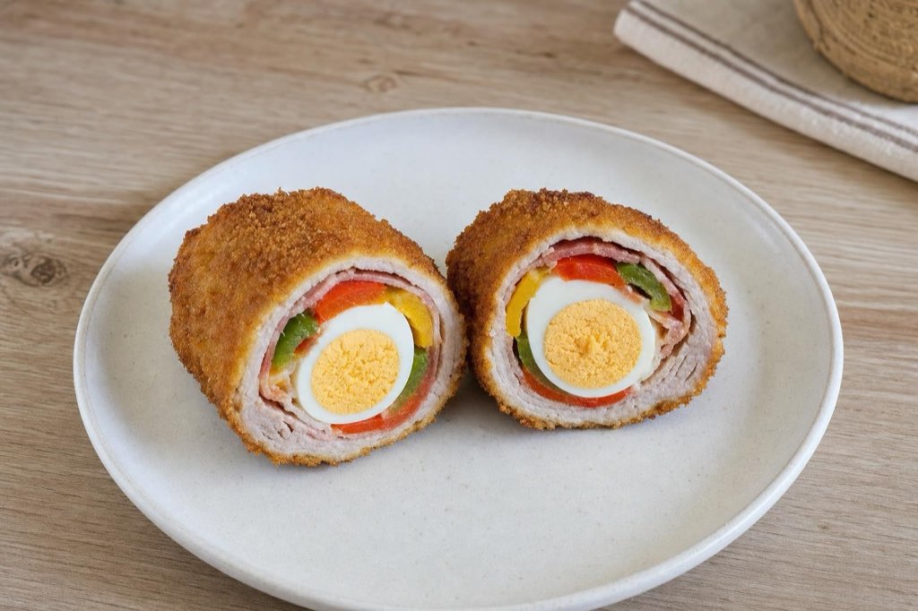 Liptovská ruža: pork rolls with eggs and bacon