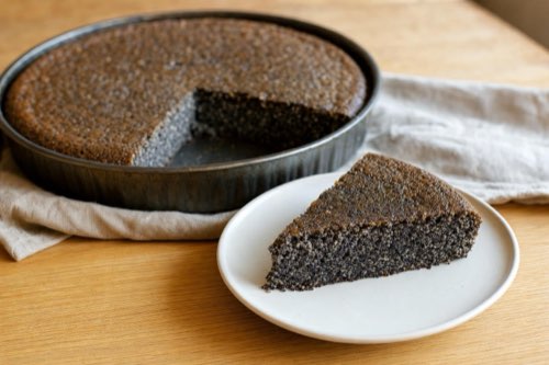 Maková torta bez múky so škoricou a citrónovou kôrou