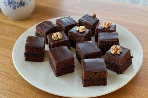 Miňonky: Slovak chocolate cake squares with plum butter