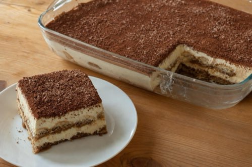 Nepečené falošné tiramisu z guľatých piškót