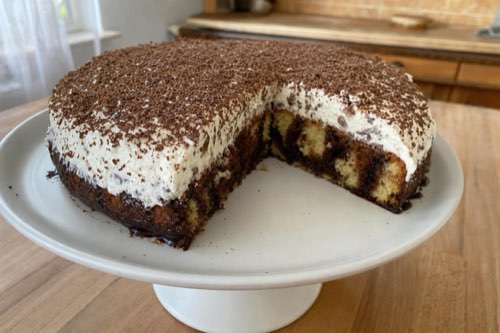 Opitá mníška – Biskuitkuchen mit Wodka und Sahne