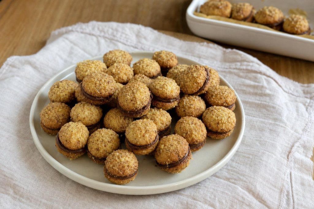 Walnussplätzchen mit Schokoladencreme