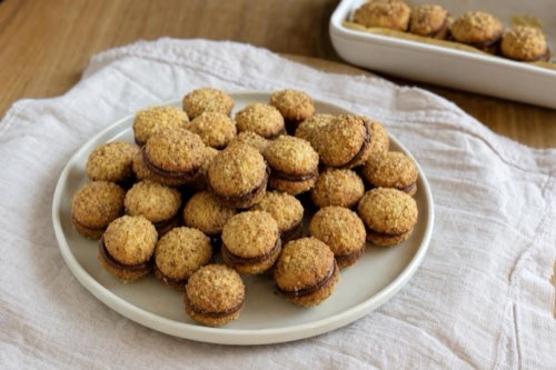 Orechové koláčiky s čokoládovým krémom – recept z roku 1973