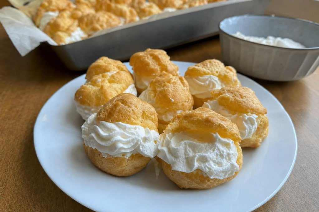 Profiteroles with condensed milk cream