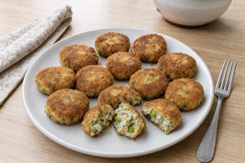 Cod fish cakes with dill and scallions