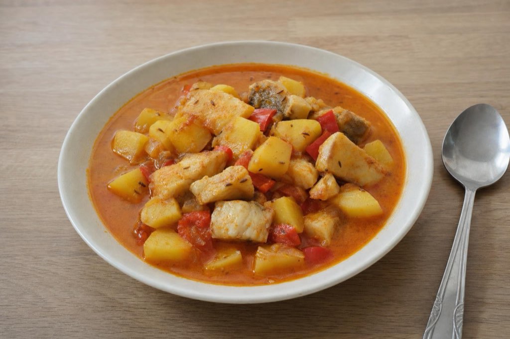 Carp goulash with potatoes and bell pepper