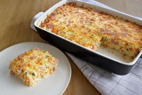 Ryža zo včera zapečená so šunkou, mrkvou a mozzarellou