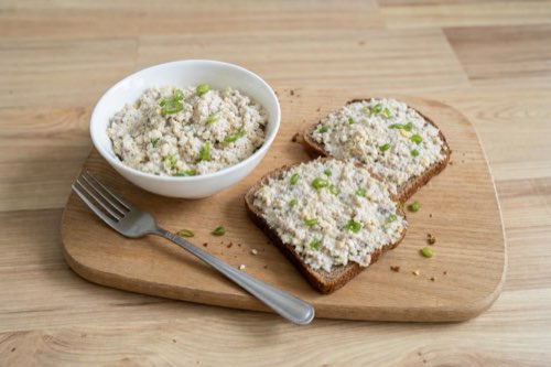 Sardinenaufstrich mit Eiern ohne Mayonnaise: Quark macht ihn schön cremig
