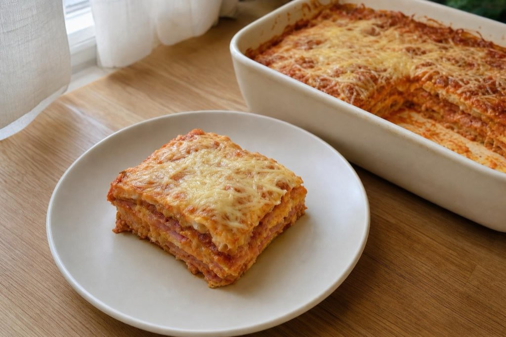 Sendvičové lasagne z hriankového chleba so smotanou