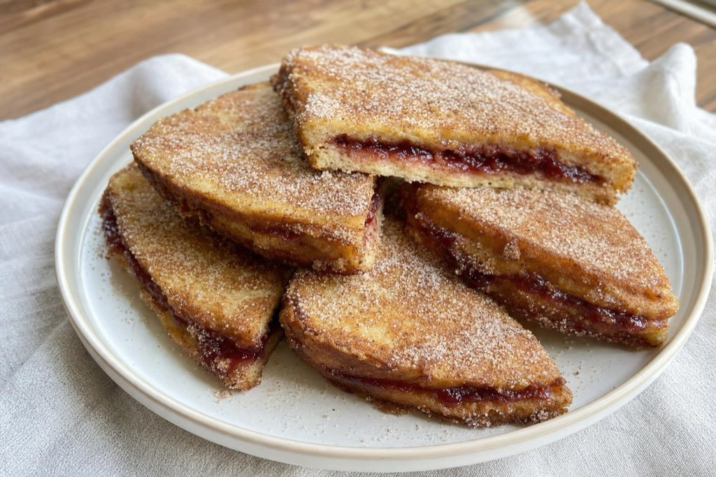 Batter-fried sandwiches with jam