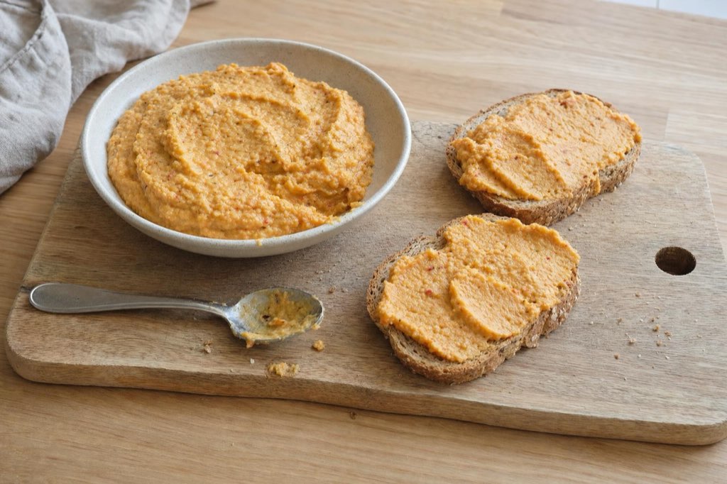 Šošovicová nátierka z červenej šošovice: hladká ako hummus, no cícer v nej nenájdete