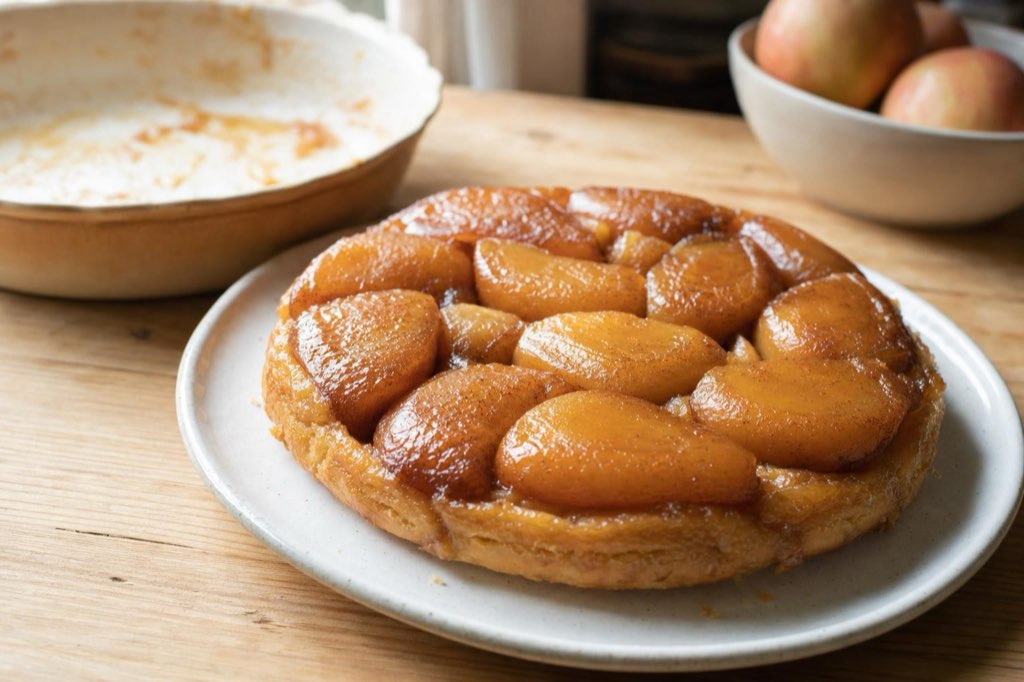 Tarte Tatin – francúzsky jablkový koláč s medom a škoricou