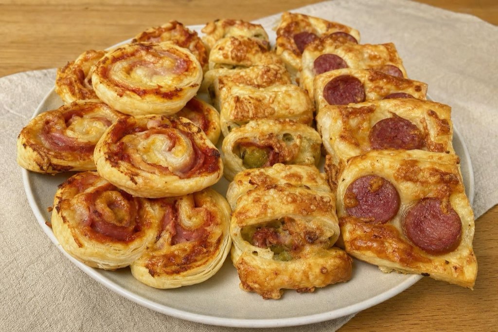 Závitky z lístkového cesta so šunkou a syrom na 3 plechy